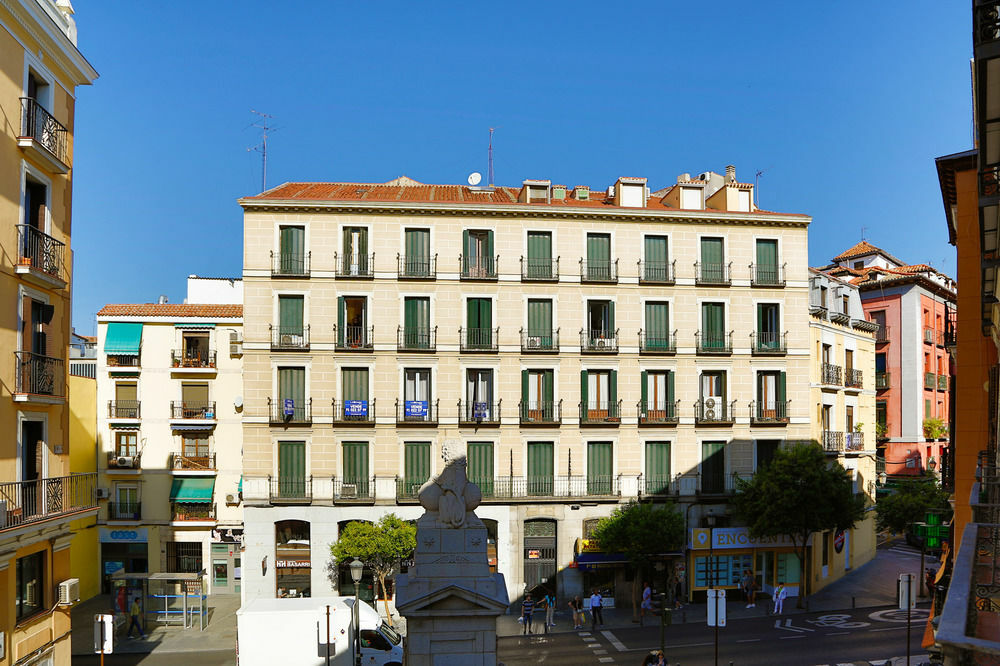 Urban Vida La Latina Apartment Madrid Exterior photo